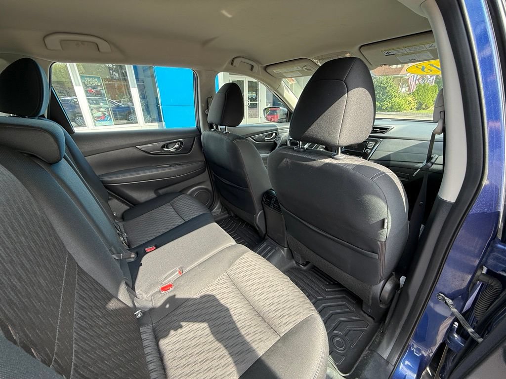 Used 2018 Nissan Rogue S FWD image 31