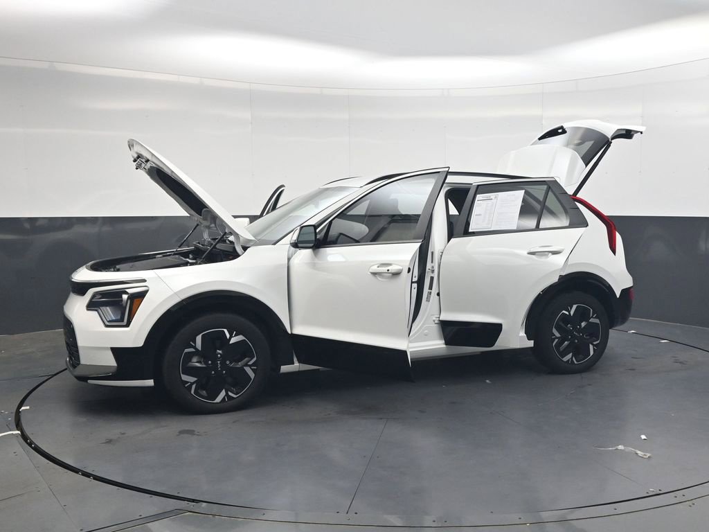 Used 2024 Kia Niro Wind FWD image 44