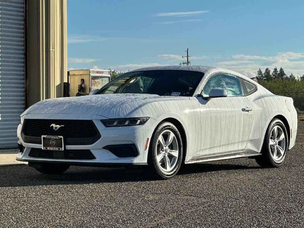 Used 2024 Ford Mustang Coupe RWD image 8