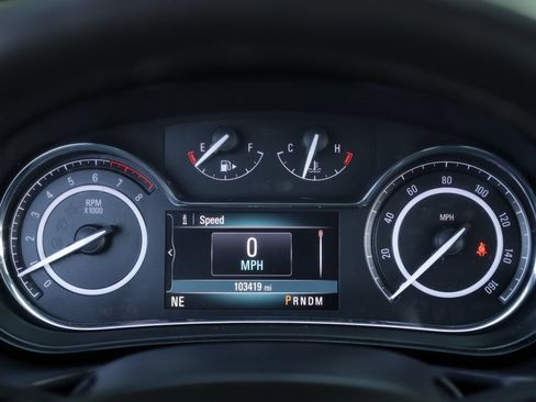 Used 2016 Buick Regal Premium FWD image 11