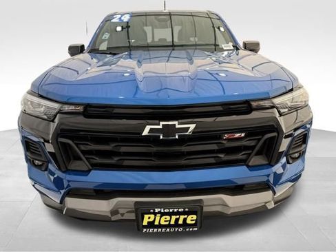 Used 2024 Chevrolet Colorado Z71 w/ Advanced Trailering Package image 8