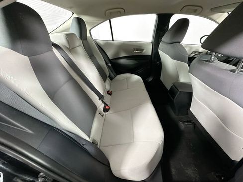 Used 2021 Toyota Corolla LE FWD image 25