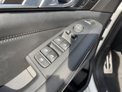 Certified 2024 BMW X5 M60i w/ Climate Comfort Package image 15