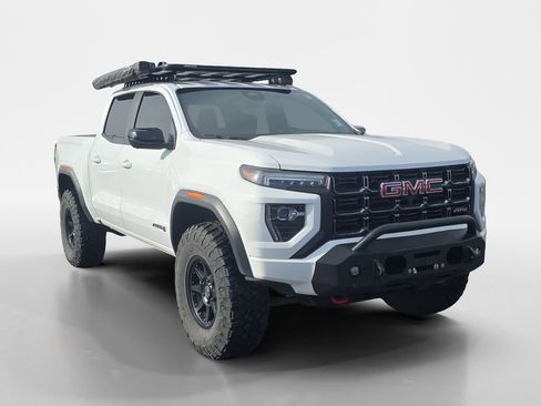 Used 2023 GMC Canyon AT4 w/ Technology Package image 9