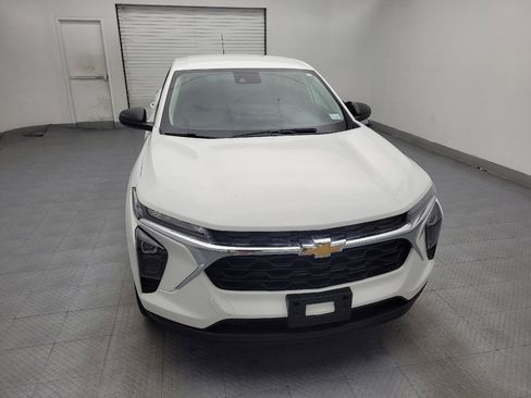 Used 2024 Chevrolet Trax LS FWD image 14