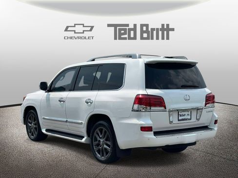 Used 2015 Lexus LX 570 4WD w/ Luxury Package image 6