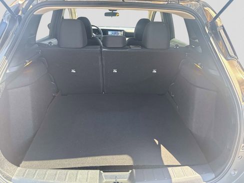 Used 2025 Nissan Kicks SV AWD/4WD image 7