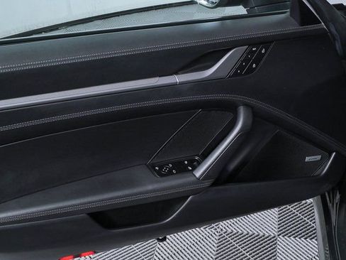 Certified 2022 Porsche 911 Carrera w/ Premium Package image 6