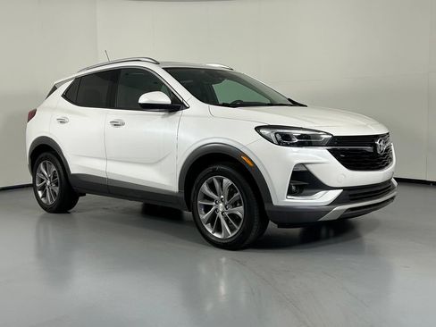 Used 2023 Buick Encore GX Essence w/ Experience Buick Package AWD/4WD image 1