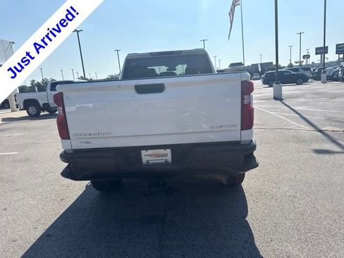 Used 2025 Chevrolet Silverado 2500 Custom w/ Custom Value Package AWD/4WD image 4