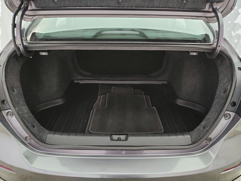 Used 2020 Honda Insight EX image 29