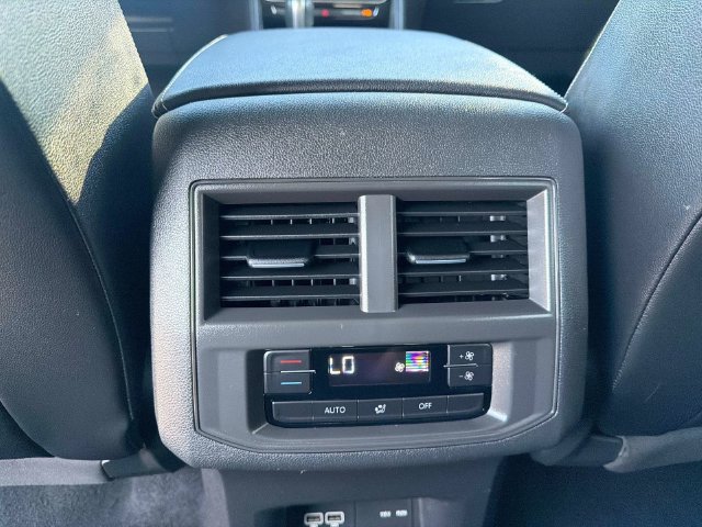 Used 2021 Volkswagen Atlas SEL FWD image 15