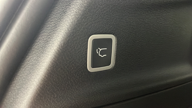 New 2026 Chrysler Pacifica Select FWD image 30