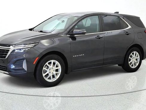 Used 2022 Chevrolet Equinox LT FWD image 4