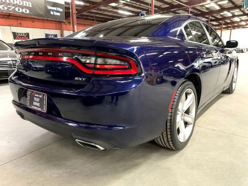 Used 2017 Dodge Charger SXT w/ Plus Group image 6