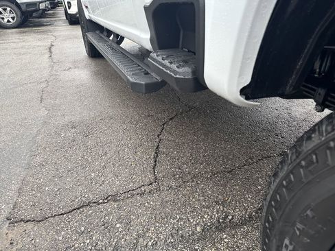 New 2025 Ford F250 XLT w/ Black Appearance Package image 20