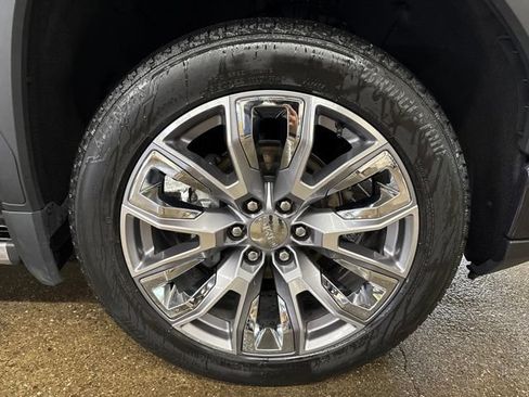 Used 2024 GMC Sierra 1500 Denali w/ Denali Reserve Package AWD/4WD image 10