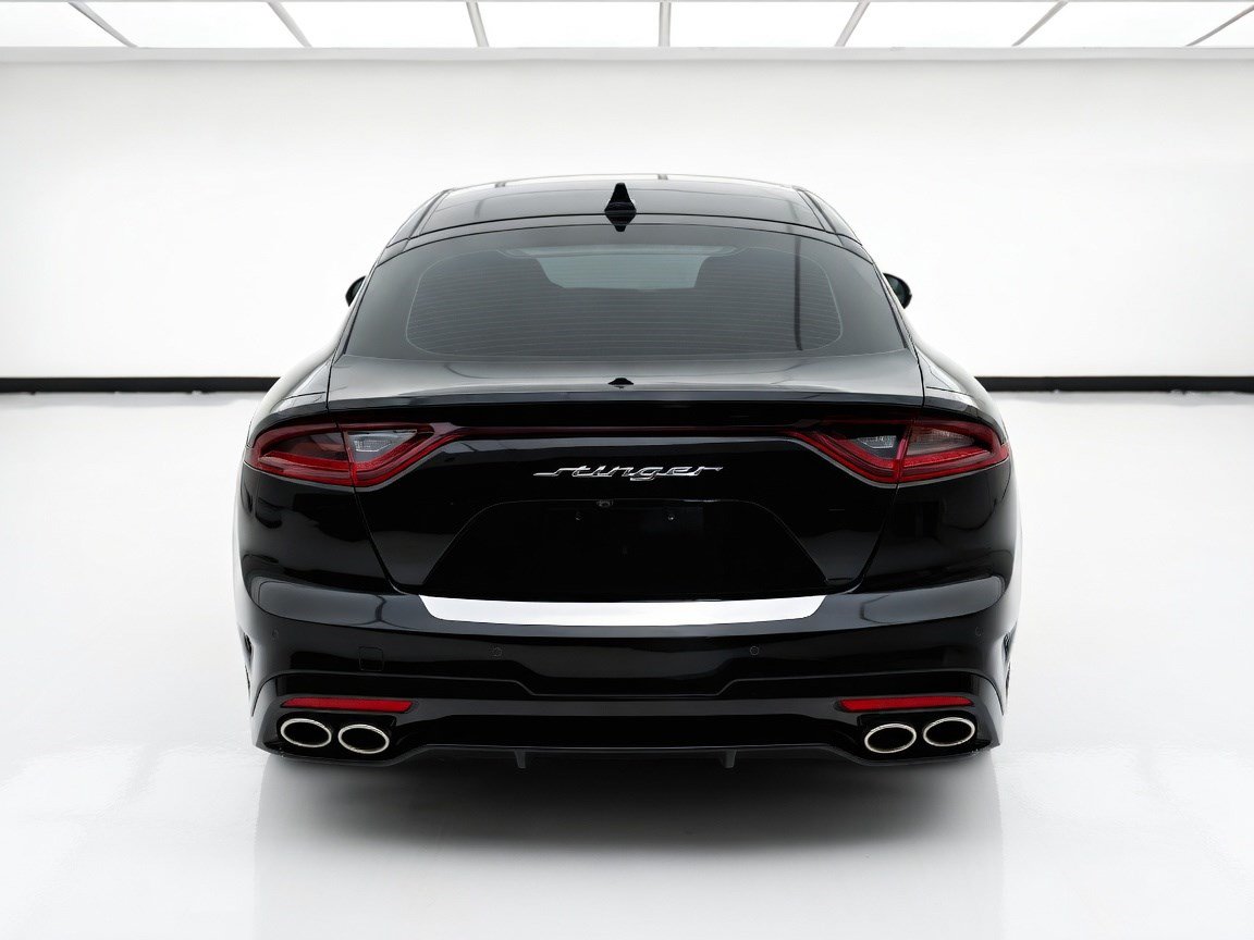 Used 2021 Kia Stinger GT-Line w/ Sun & Sound Package RWD image 5