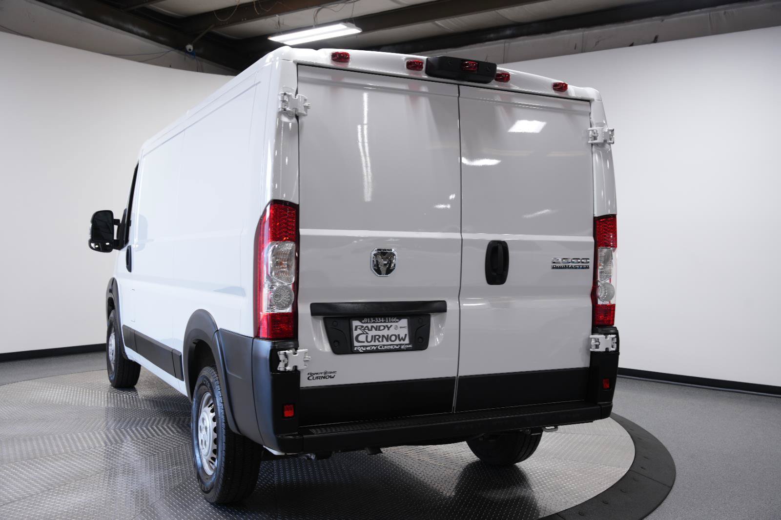 Used 2025 RAM ProMaster 2500 w/ Convenience Group FWD image 5