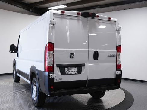 Used 2025 RAM ProMaster 2500 w/ Convenience Group FWD image 5