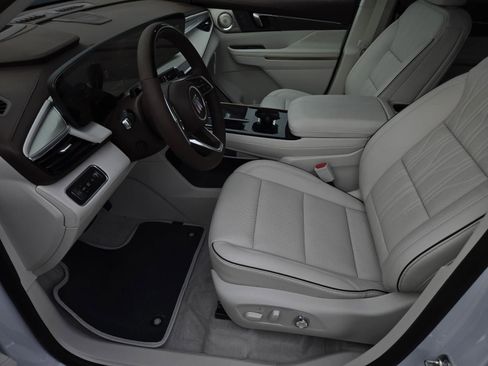New 2026 Buick Enclave Avenir w/ Super Cruise Package FWD image 9