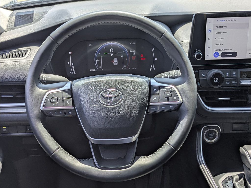 Used 2024 Toyota Grand Highlander FWD image 18