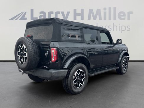 Used 2022 Ford Bronco Outer Banks image 5