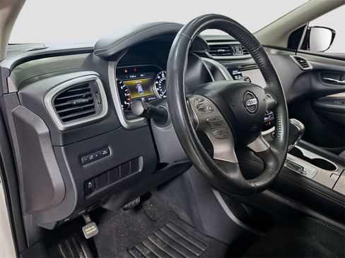 Used 2015 Nissan Murano SV w/ Cargo Package image 10