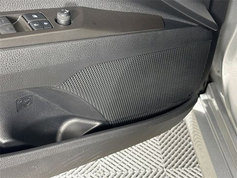 Used 2022 Toyota Camry LE image 25