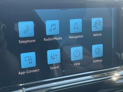 Certified 2026 Volkswagen Atlas SE FWD image 28