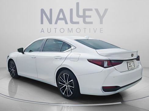 Used 2023 Lexus ES 300h w/ Premium Package FWD image 3