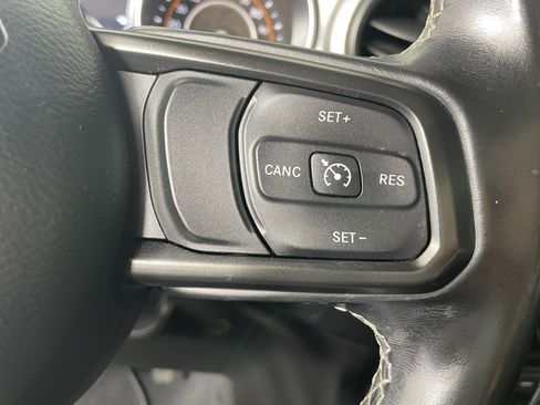 Used 2021 Jeep Wrangler Sport AWD/4WD image 14