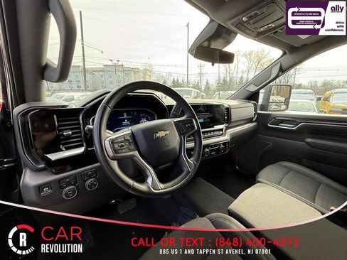 Used 2024 Chevrolet Silverado 2500 LT image 10