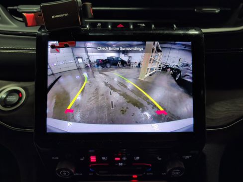 Used 2021 Jeep Grand Cherokee L Overland image 13