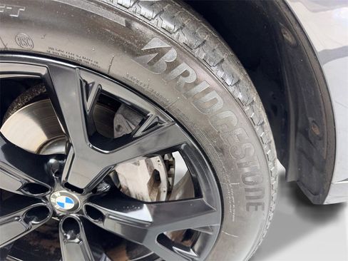 Used 2021 BMW X7 xDrive40i w/ Premium Package image 97