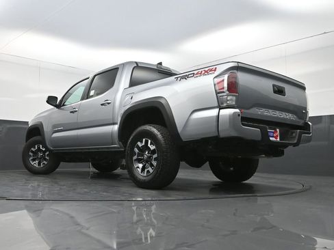 Used 2023 Toyota Tacoma TRD Off-Road w/ Technology Package AWD/4WD image 28