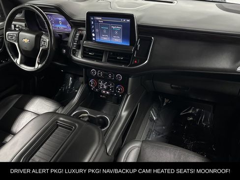 Used 2022 Chevrolet Tahoe Z71 w/ Luxury Package AWD/4WD image 11