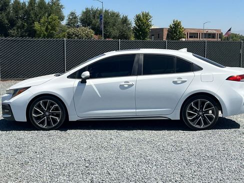 Used 2020 Toyota Corolla SE w/ SE Premium Package FWD image 6