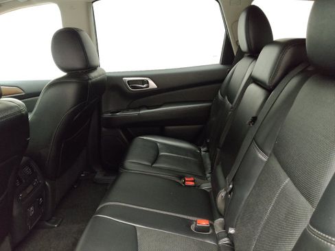 Used 2018 Nissan Pathfinder Platinum w/ Cargo Package AWD/4WD image 18