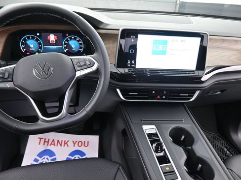 Used 2026 Volkswagen Atlas SE AWD/4WD image 39