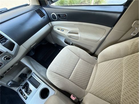 Used 2009 Toyota Tacoma PreRunner RWD image 11