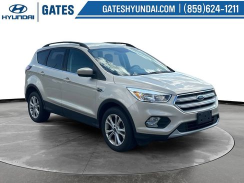 Used 2018 Ford Escape SE AWD/4WD image 1