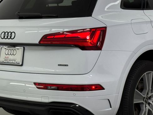 Certified 2025 Audi Q5 2.0T Premium image 12