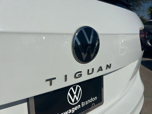 Certified 2023 Volkswagen Tiguan S image 10