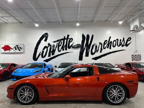Used 2005 Chevrolet Corvette Coupe w/ Preferred Equipment Group RWD image 3