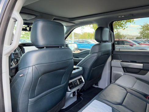 Used 2022 Ford F150 Limited image 23