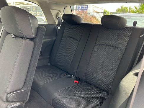 Used 2018 Dodge Journey SXT w/ Connectivity Group FWD image 37