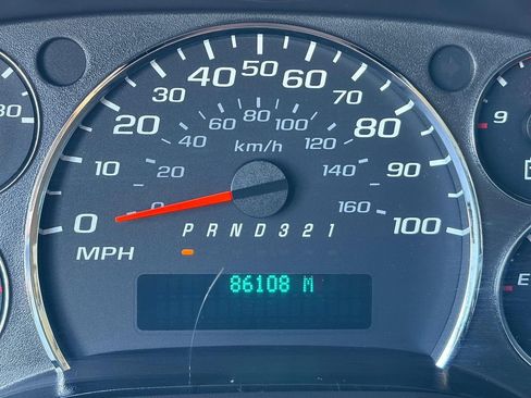 Used 2009 GMC Savana 3500 RWD image 11