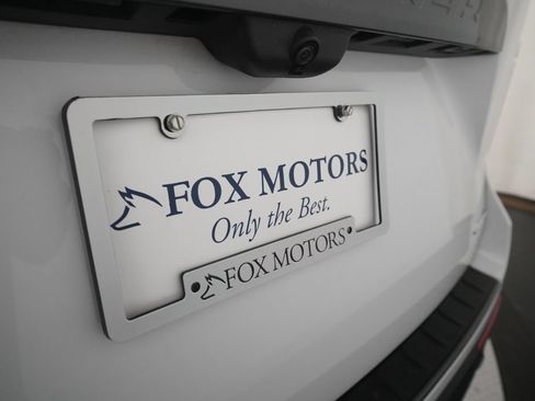Certified 2021 Ford Explorer XLT w/ Equipment Group 202A AWD/4WD image 38