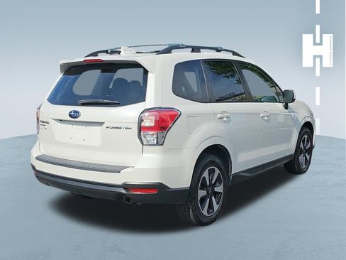 Used 2018 Subaru Forester 2.5i Premium AWD/4WD image 3